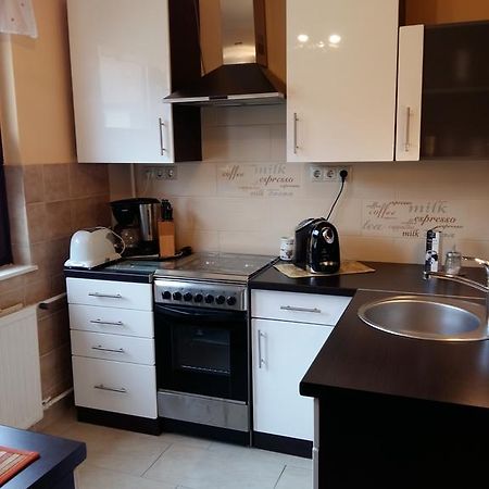 City Centre Apartment Дьєр Екстер'єр фото